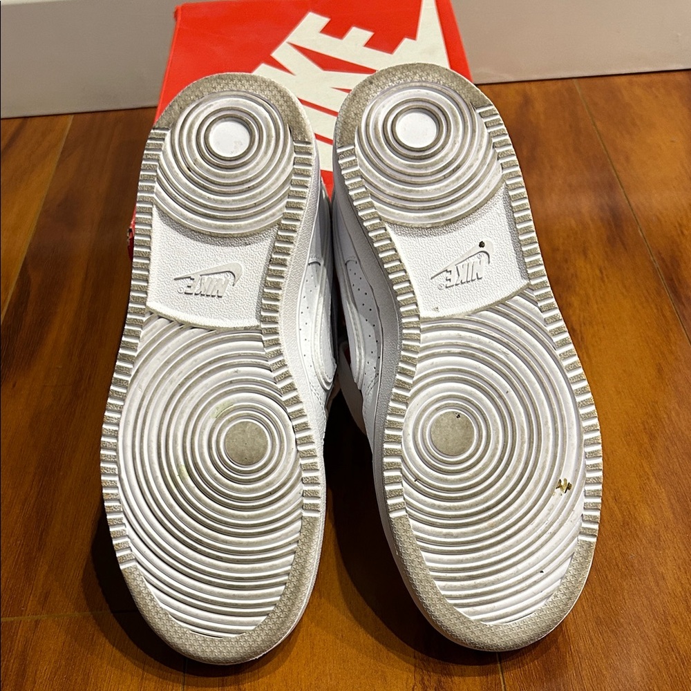 Nike White Son of Force Low-Top Sneakers - Picture 3 of 5